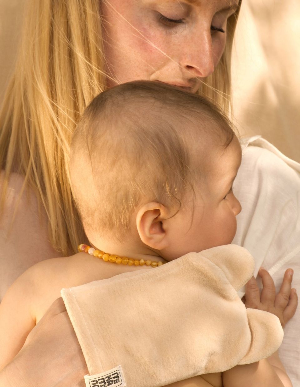 gant-toilette-enfant-beige-sable-miKamino coton-lavable-rituel-soin bebe-miKamino